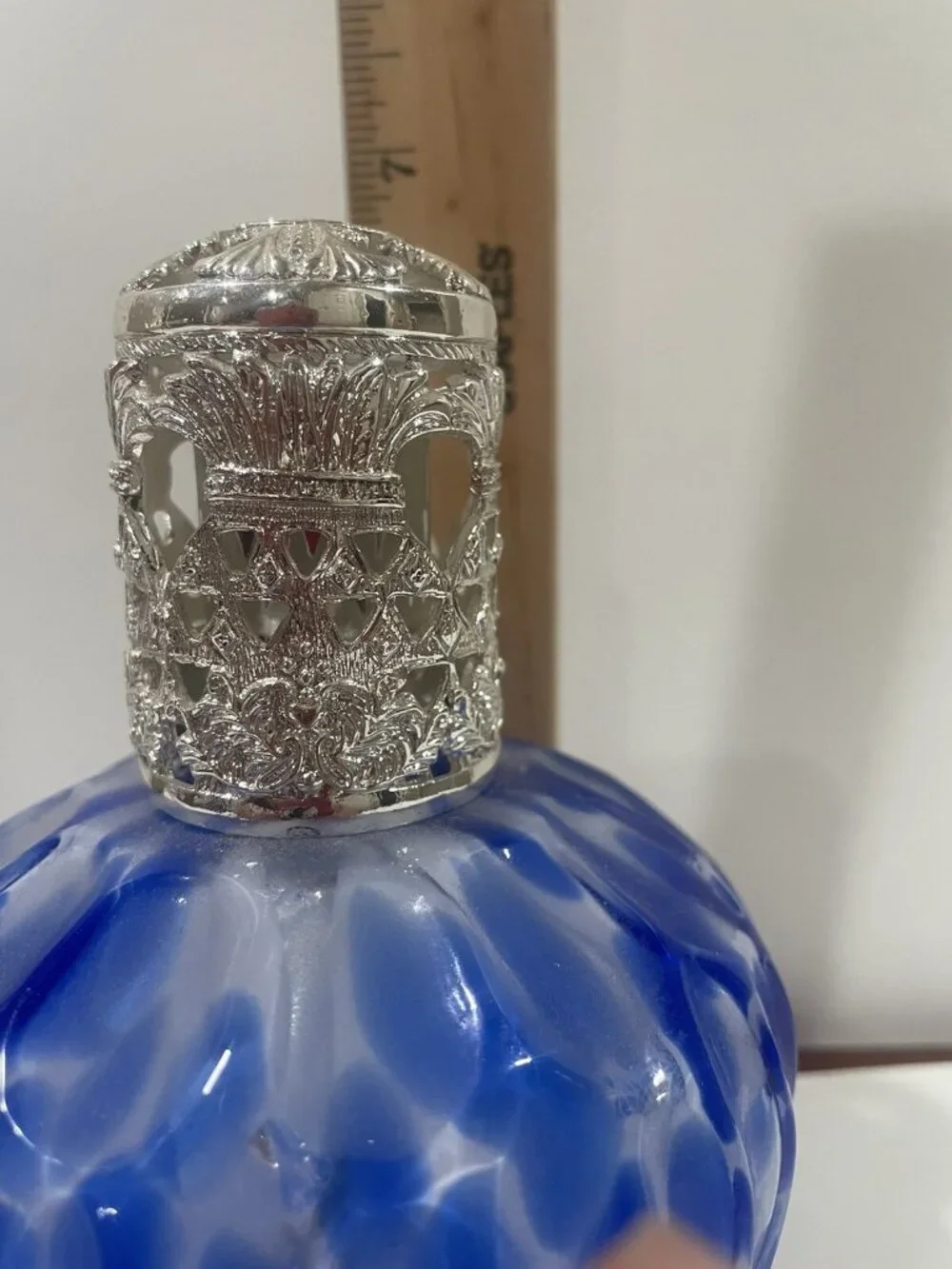 Art Glass Fragrance Diffuser Swirl Blue Decorative